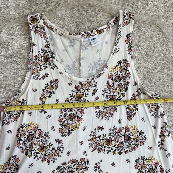 LIKE NEW Old Navy Floral Tank- Size S - Picture 10 of 10